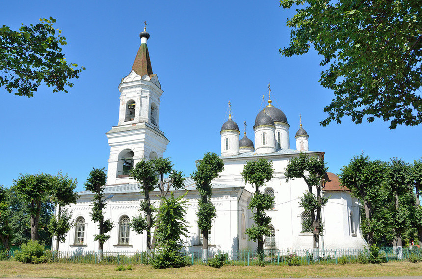 Церковь Троицы Живоначальной (Белая Троица) 