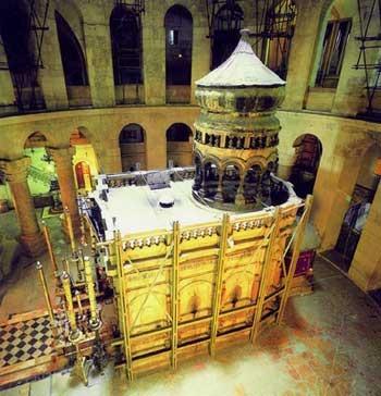 Из истории праздника Обновления храма Воскресения Христова в Иерусалиме